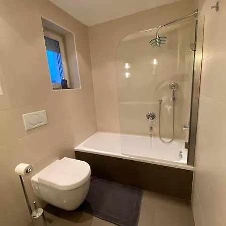 Cosy House With Garden, Close To City Center, Good Traffic Connection Salzburg